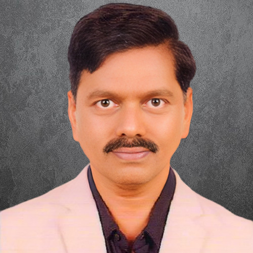 Founder of Nice Home Products standing proudly – Bringing fresh chapathi, poori, and paratha from Coimbatore to homes with care and quality.
